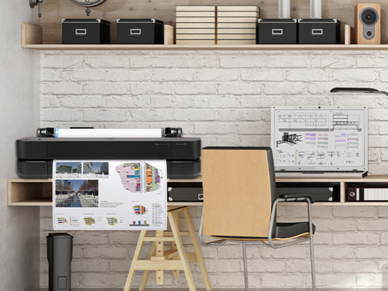 Drukuj projekty, plakaty i zdjęcia o dużej rozdzielczości z HP DesignJet T230 – ploterem wielkoformatowym, który zmieści się w każdym biurze